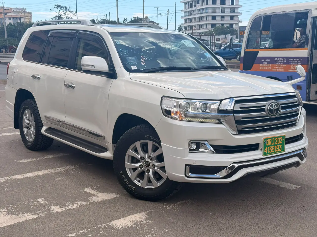 TOYOTA LAND CRUISER